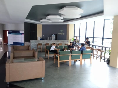 Kios di Kawasan Gedung Creative Centre
